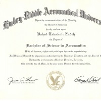 مدرک لیسانس دکتر وحید توکلی زاده